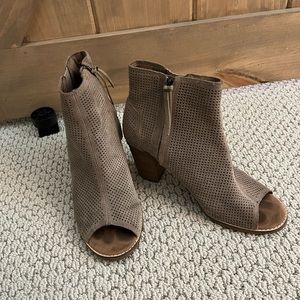 Toms booties